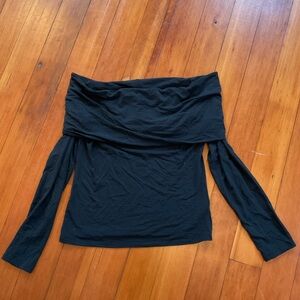 Babaton Black Off-Shoulder Blouse
